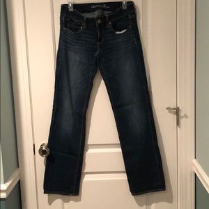 American Eagle women’s jeans Straight leg size 6